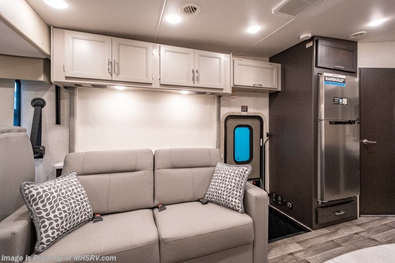 2025 Thor Motor Coach Outlaw Toy Hauler 38KB Toy Hauler RV W/ Solar ...