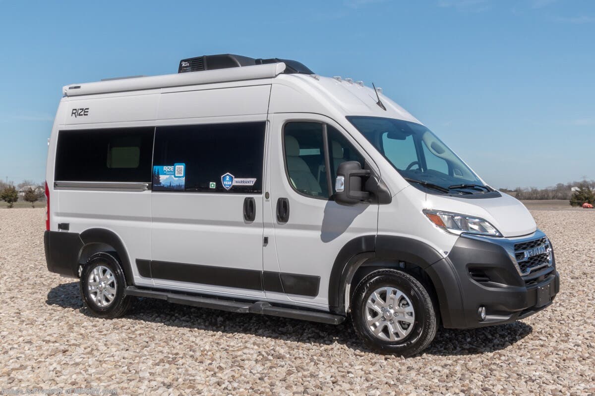 2024 Thor Motor Coach Rize 18M W/ 9 Speed Transmission, Pwr Patio ...