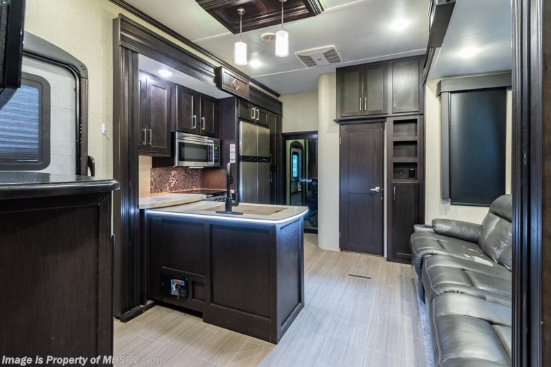 2018 Keystone Raptor 362TS Bath & 1/2 Bunk Model Toy Hauler W/ Auto ...