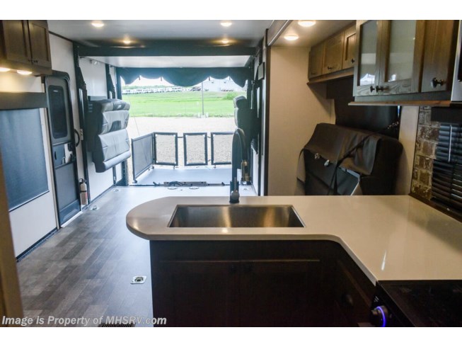 2022 Forest River XLR Hyperlite 3016 - Used Travel Trailer For Sale by Motor Home Specialist in Alvarado, Texas