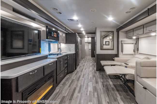 2025 Thor Motor Coach Inception 38DA Super C Bath & 1/2 W/ Stealth Pkg ...