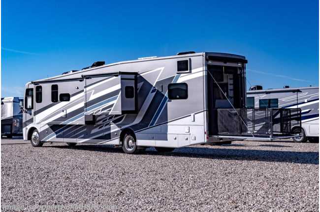 2025 Thor Motor Coach Outlaw Toy Hauler 38KB Toy Hauler RV W/ Solar ...