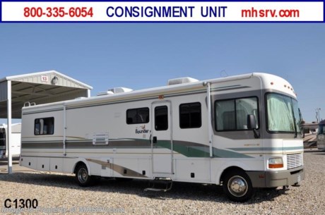 PICKED UP - 5/28/12 *Consignment Unit*  Used Fleetwood RV for sale – 2001 Fleetwood Bounder with slide, Model 36S:  85,662 miles.  This RV is approximately 36’ in length with a ford Triton V-10 gas engine, Ford 3 speed automatic transmission, Ford chassis, 5.5K Onan gas generator, power hydraulic leveling system, rear camera system, 2 ducted roof A/Cs, 2 TVs: For complete details visit Motor Home Specialist at MHSRV .com or 800-335-6054