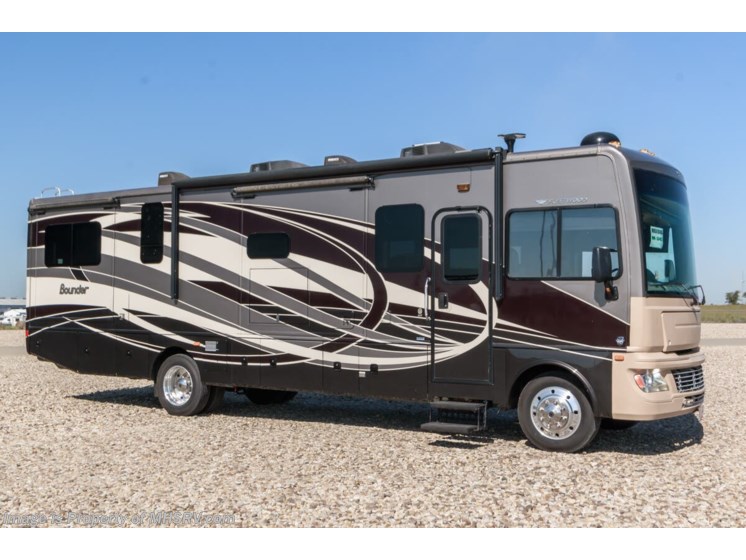 Used 2015 Fleetwood Bounder 34T available in Alvarado, Texas