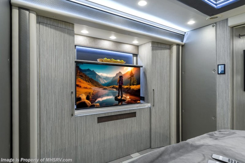 2025 Foretravel Realm Presidential Luxury Villa Bunk (LVB) W/ Spa