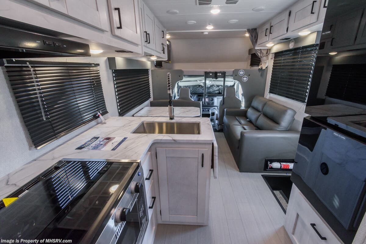 2025 East to West Entrada 2710NK - New Class C For Sale by Motor Home Specialist in Alvarado, Texas