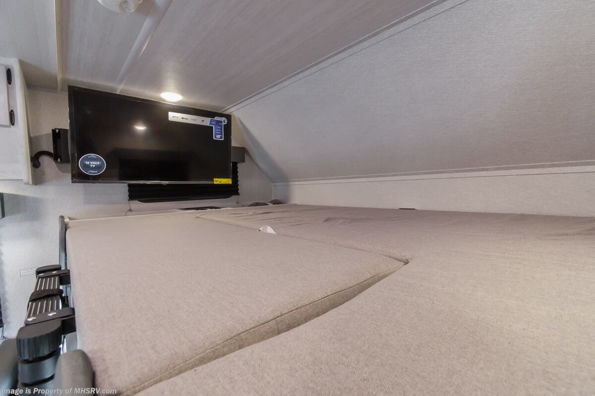 New 2025 East to West Entrada 2710NK available in Alvarado, Texas