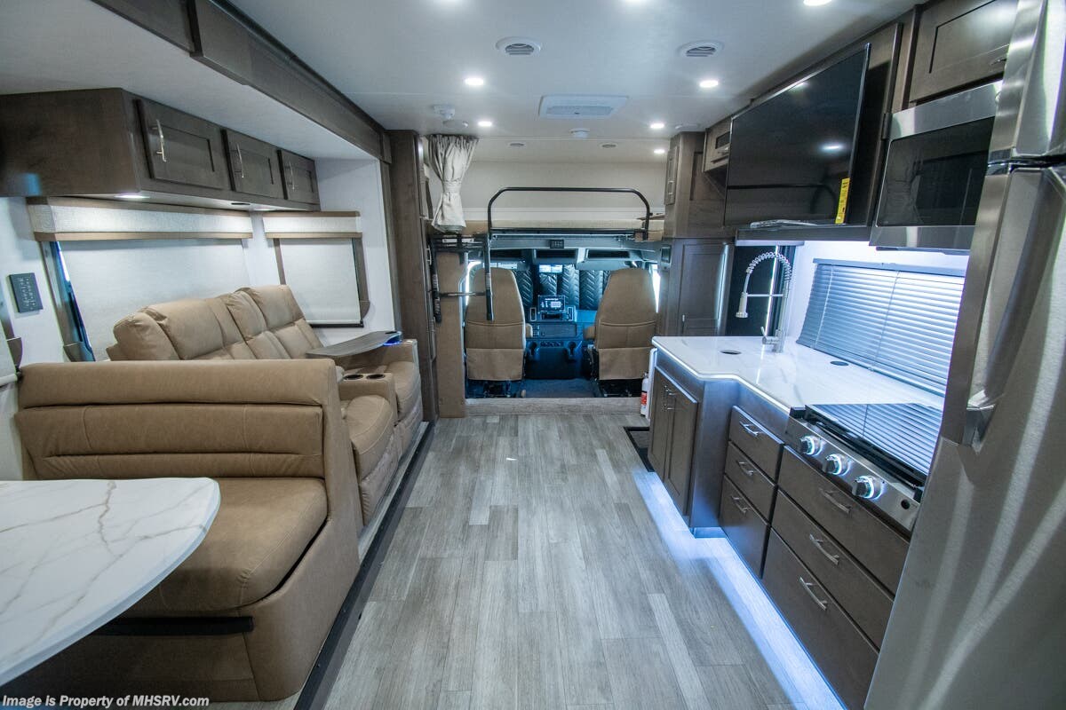 2025 Dynamax Corp Europa 31SS #MHS43128 - For Sale in Alvarado, TX
