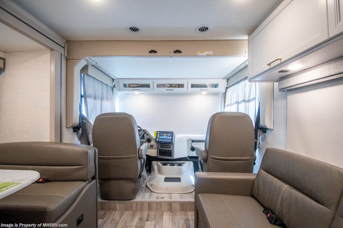 2026 Resonate 32B by Thor Motor Coach from Motor Home Specialist in Alvarado, Texas