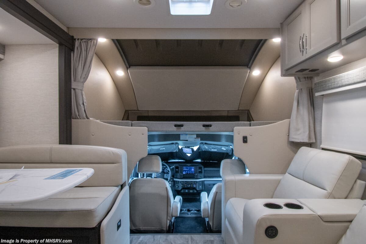 2026 Magnitude Grand X32 by Thor Motor Coach from Motor Home Specialist in Alvarado, Texas