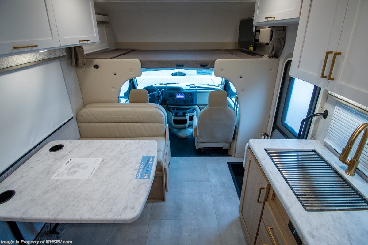 2026 Thor Motor Coach Chateau 22Z - New Class C For Sale by Motor Home Specialist in Alvarado, Texas