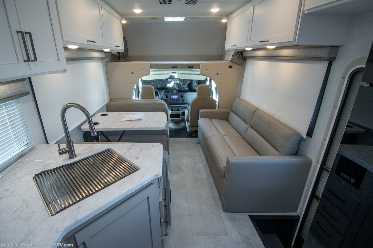 2026 Thor Motor Coach Chateau 28G - New Class C For Sale by Motor Home Specialist in Alvarado, Texas
