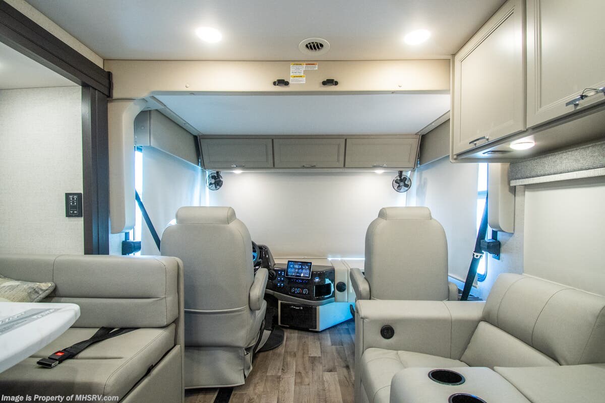 2026 Palazzo GT 33.6 by Thor Motor Coach from Motor Home Specialist in Alvarado, Texas