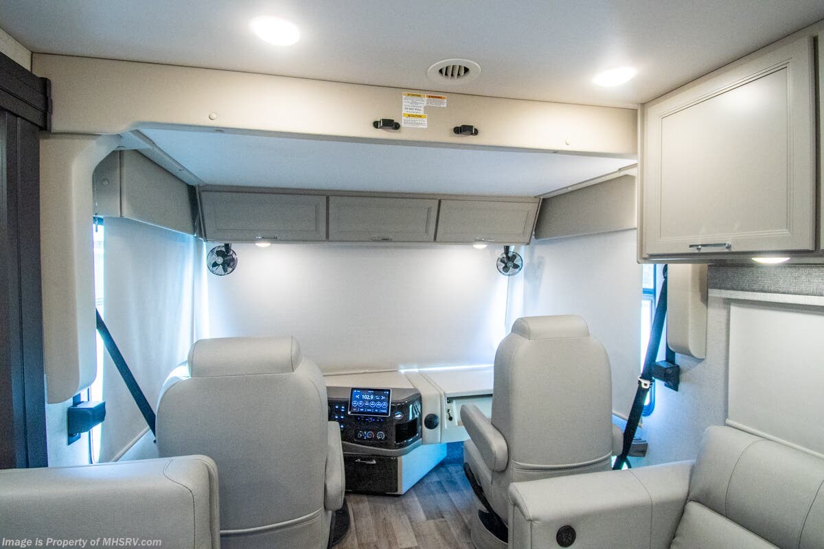 New 2026 Thor Motor Coach Palazzo GT 33.6 available in Alvarado, Texas