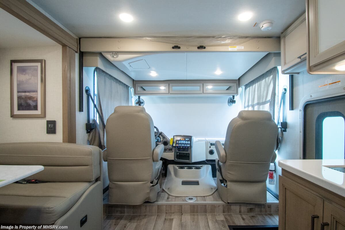 2026 Hurricane 35G by Thor Motor Coach from Motor Home Specialist in Alvarado, Texas