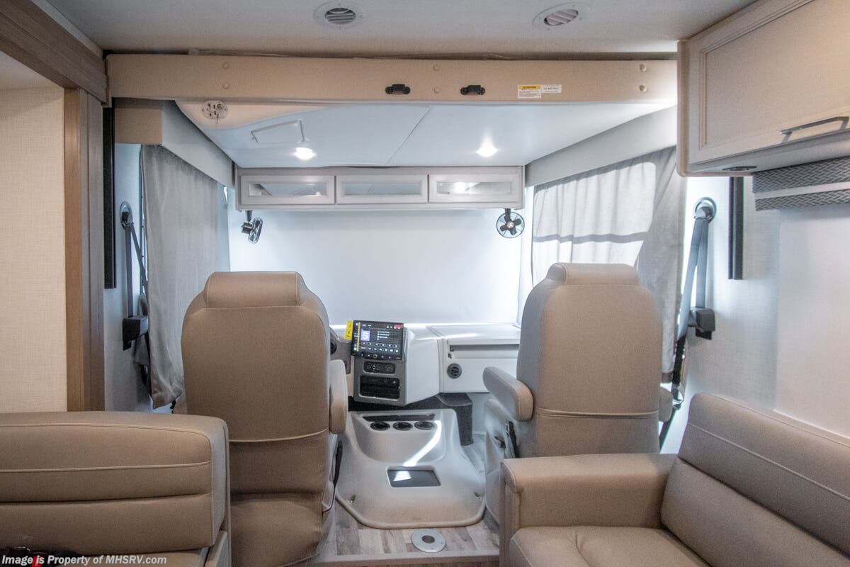 2026 Hurricane 35J by Thor Motor Coach from Motor Home Specialist in Alvarado, Texas