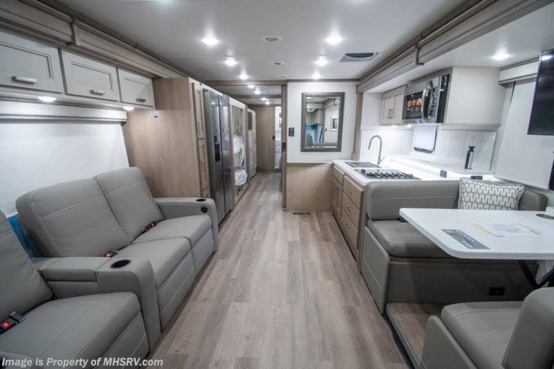 2026 Thor Motor Coach Riviera 39BH 2 Full Bath Bunk Model RV W/ Theater ...