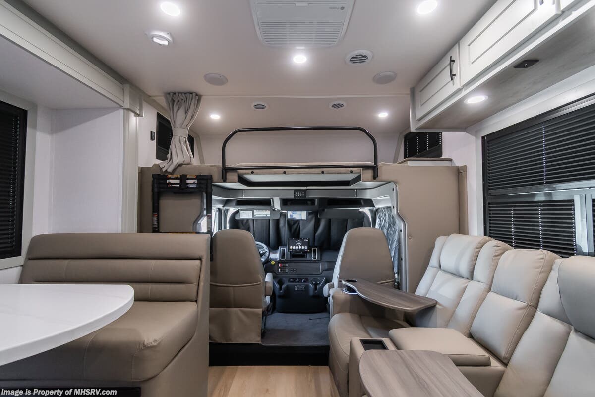 2026 DX3 32KD by Dynamax Corp from Motor Home Specialist in Alvarado, Texas