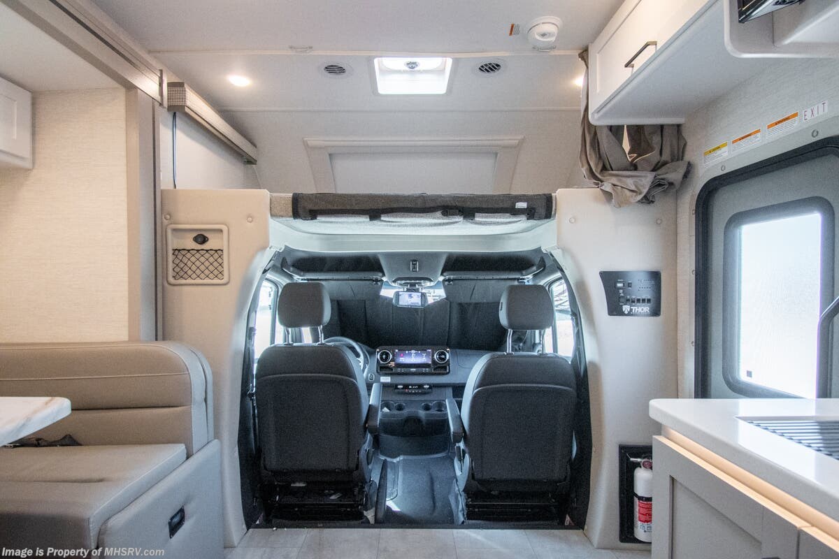 2026 Quantum Sprinter MB24 by Thor Motor Coach from Motor Home Specialist in Alvarado, Texas