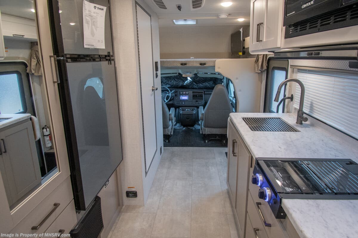 2026 Thor Motor Coach Chateau 19Z - New Class C For Sale by Motor Home Specialist in Alvarado, Texas