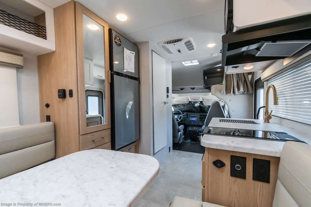 2026 Thor Motor Coach Chateau 19Z - New Class C For Sale by Motor Home Specialist in Alvarado, Texas