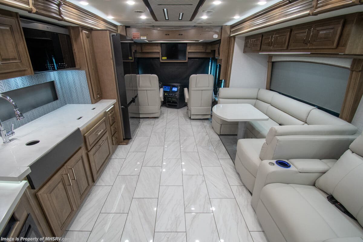 2026 Fleetwood Discovery LXE 40G - New Diesel Pusher For Sale by Motor Home Specialist in Alvarado, Texas features Bunk Beds