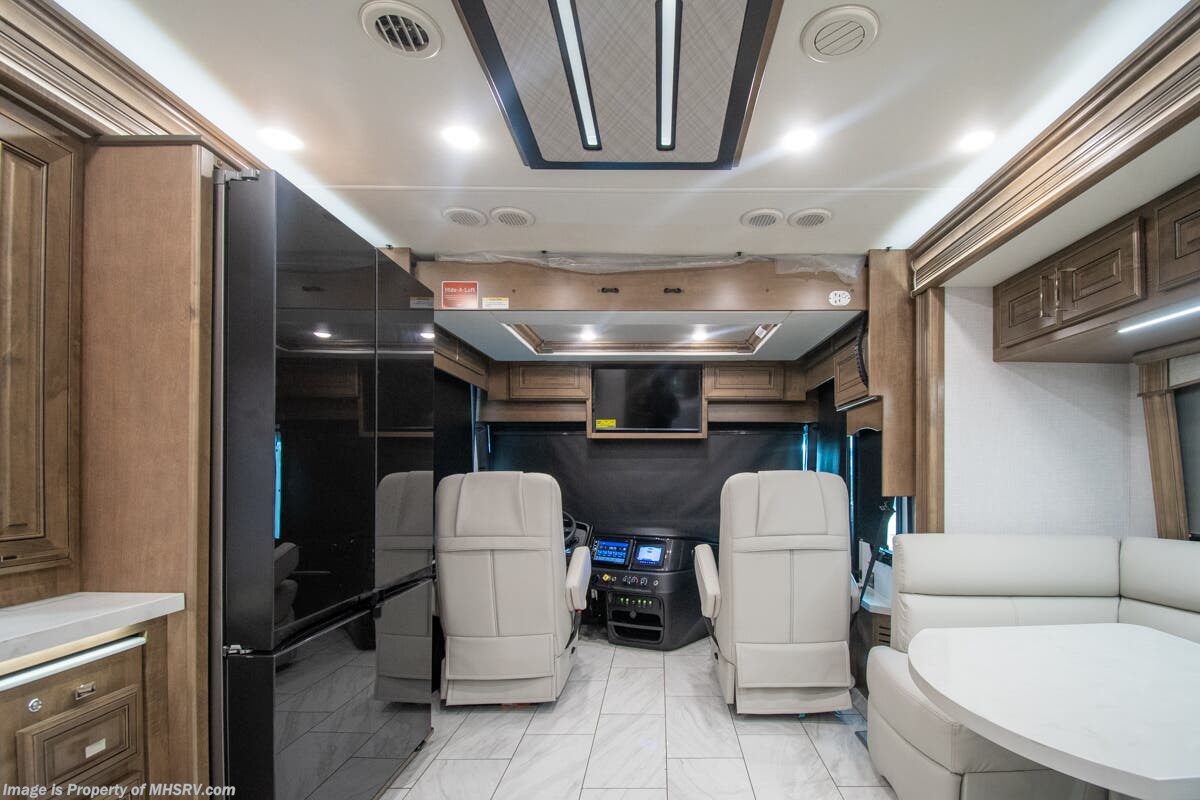 2026 Discovery LXE 40G by Fleetwood from Motor Home Specialist in Alvarado, Texas