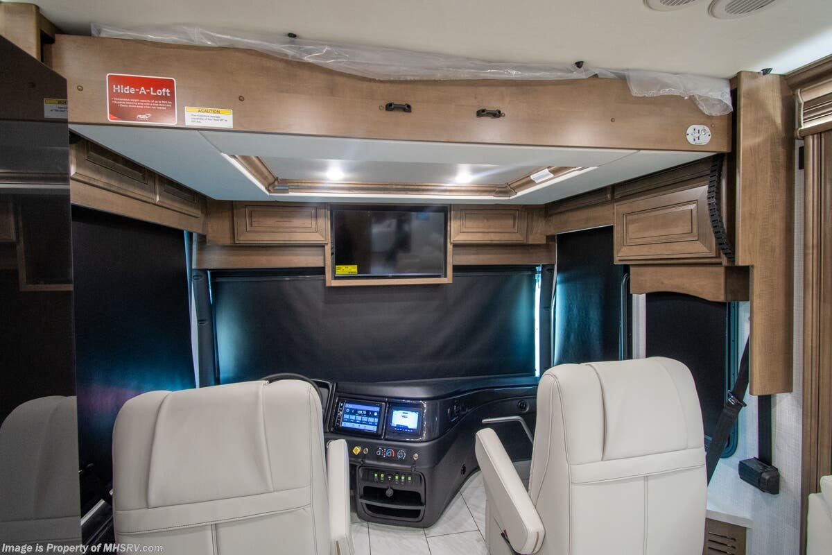 New 2026 Fleetwood Discovery LXE 40G available in Alvarado, Texas