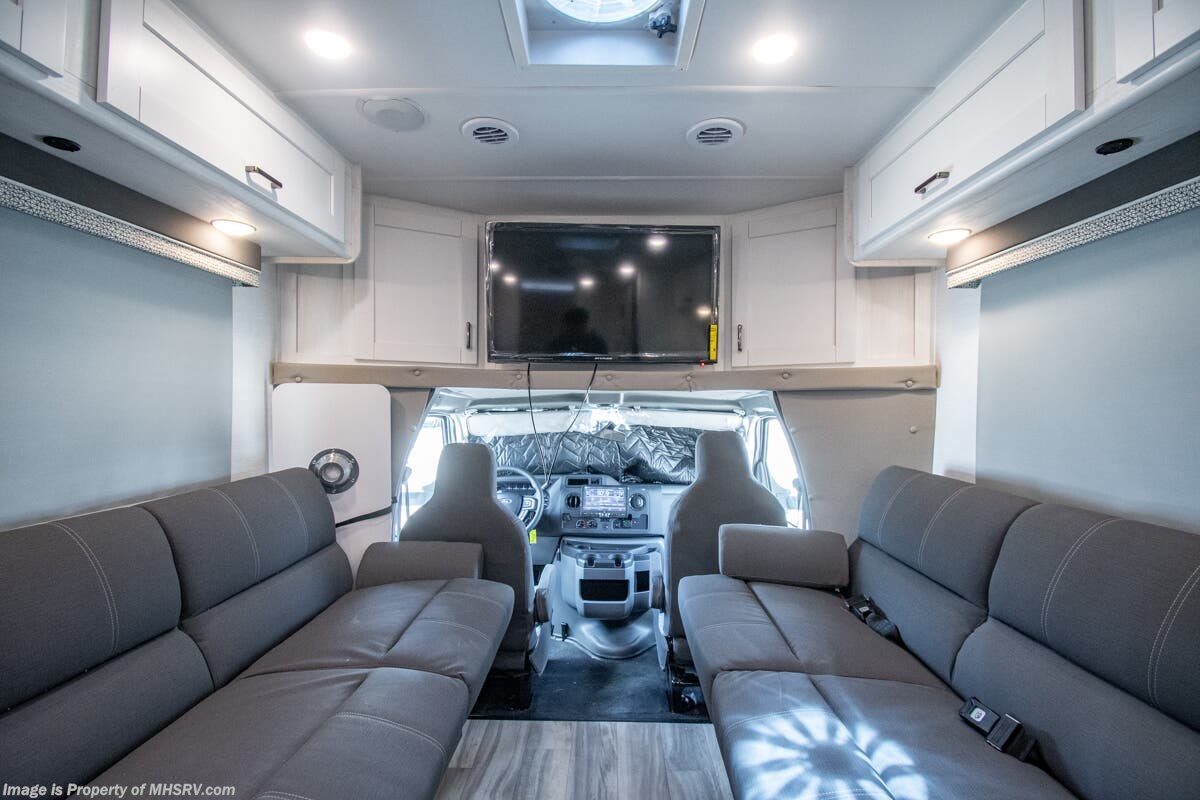 2026 BTouring Cruiser 5210B by Gulf Stream from Motor Home Specialist in Alvarado, Texas