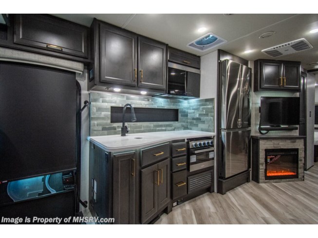 2026 Holiday Rambler Vacationer 33C #MHS43531 - For Sale in Alvarado, TX