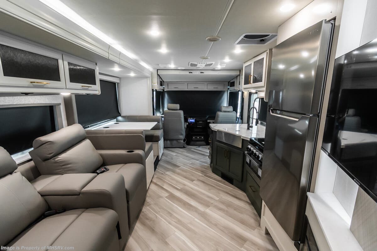 2026 Holiday Rambler Invicta 34MB - New Class A For Sale by Motor Home Specialist in Alvarado, Texas features Theater Seating