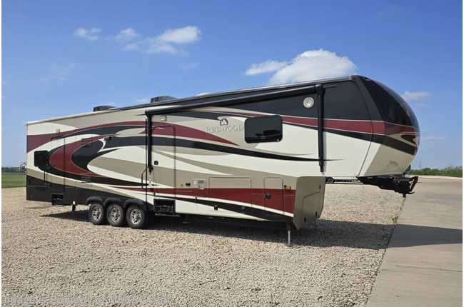 2013 Redwood Residential Vehicles Redwood RW39HH 5th Wheel W/ Theater Seats, Oven, Fireplace, Onan Gen. &amp; More