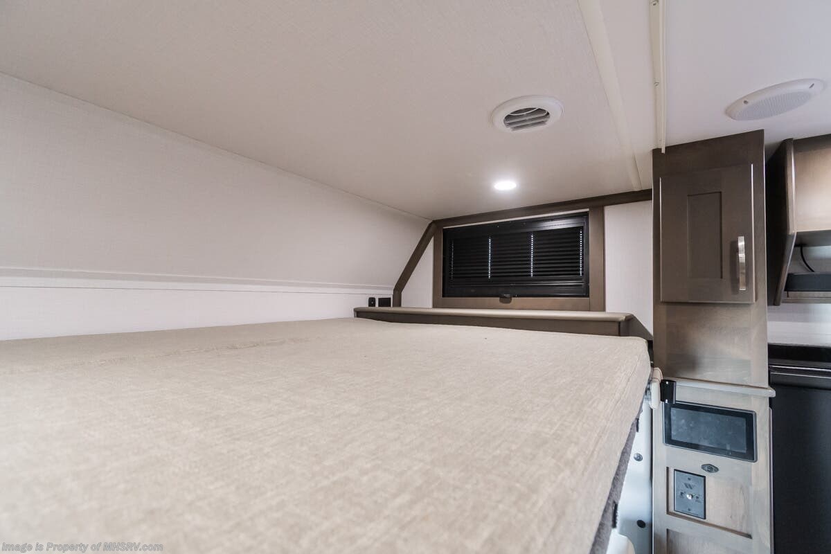 New 2026 Dynamax Corp Europa 34SS available in Alvarado, Texas