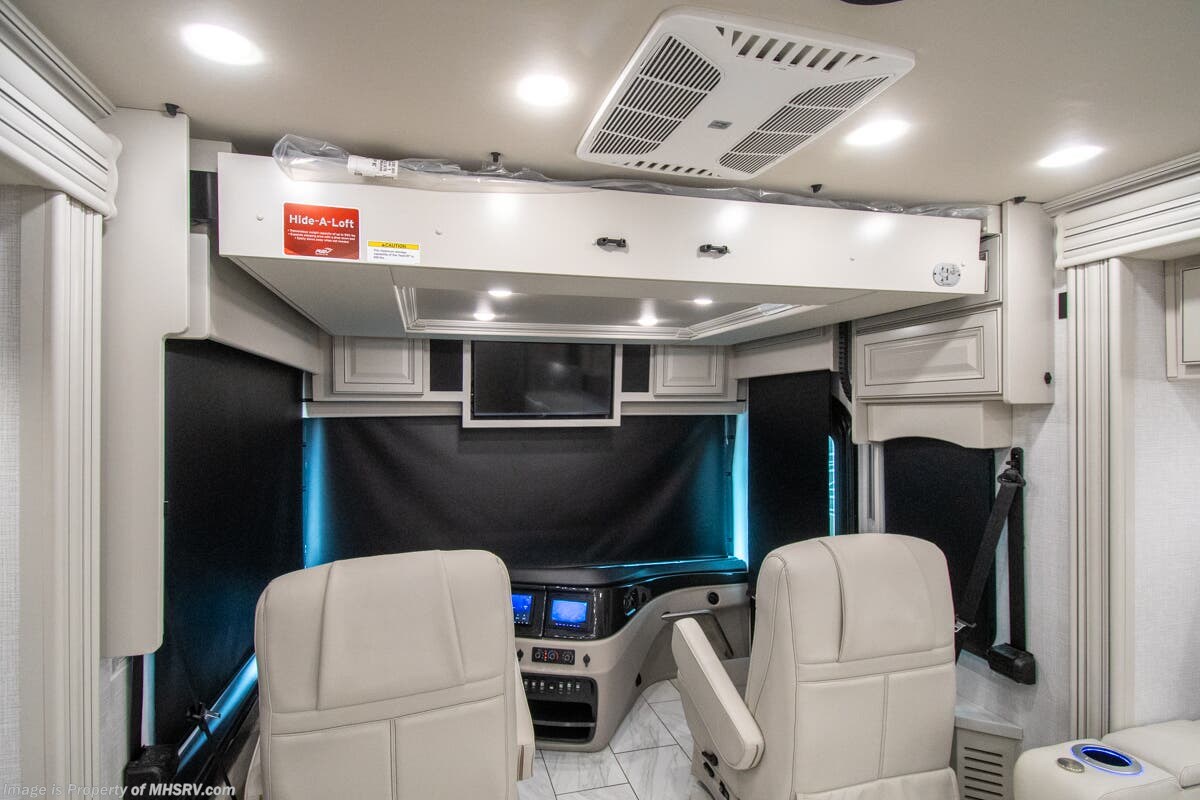 New 2026 Fleetwood Discovery 38W available in Alvarado, Texas