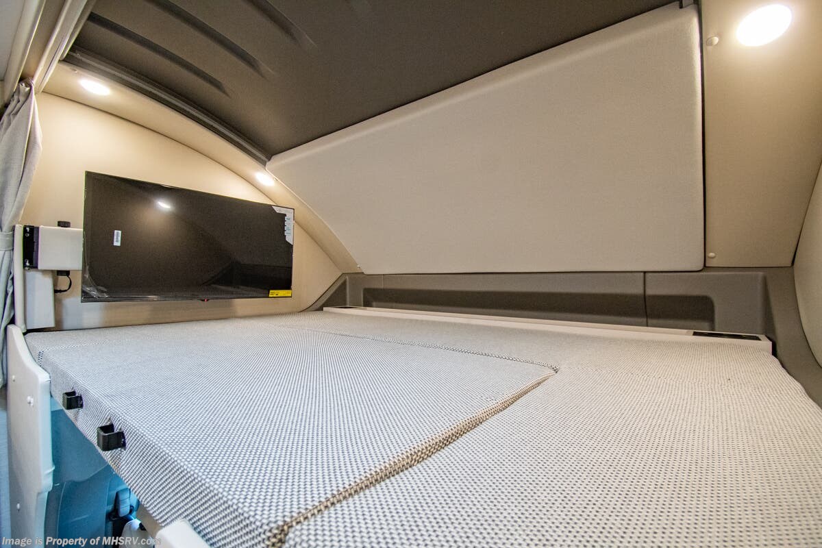 New 2026 Thor Motor Coach Omni Trail L35 available in Alvarado, Texas