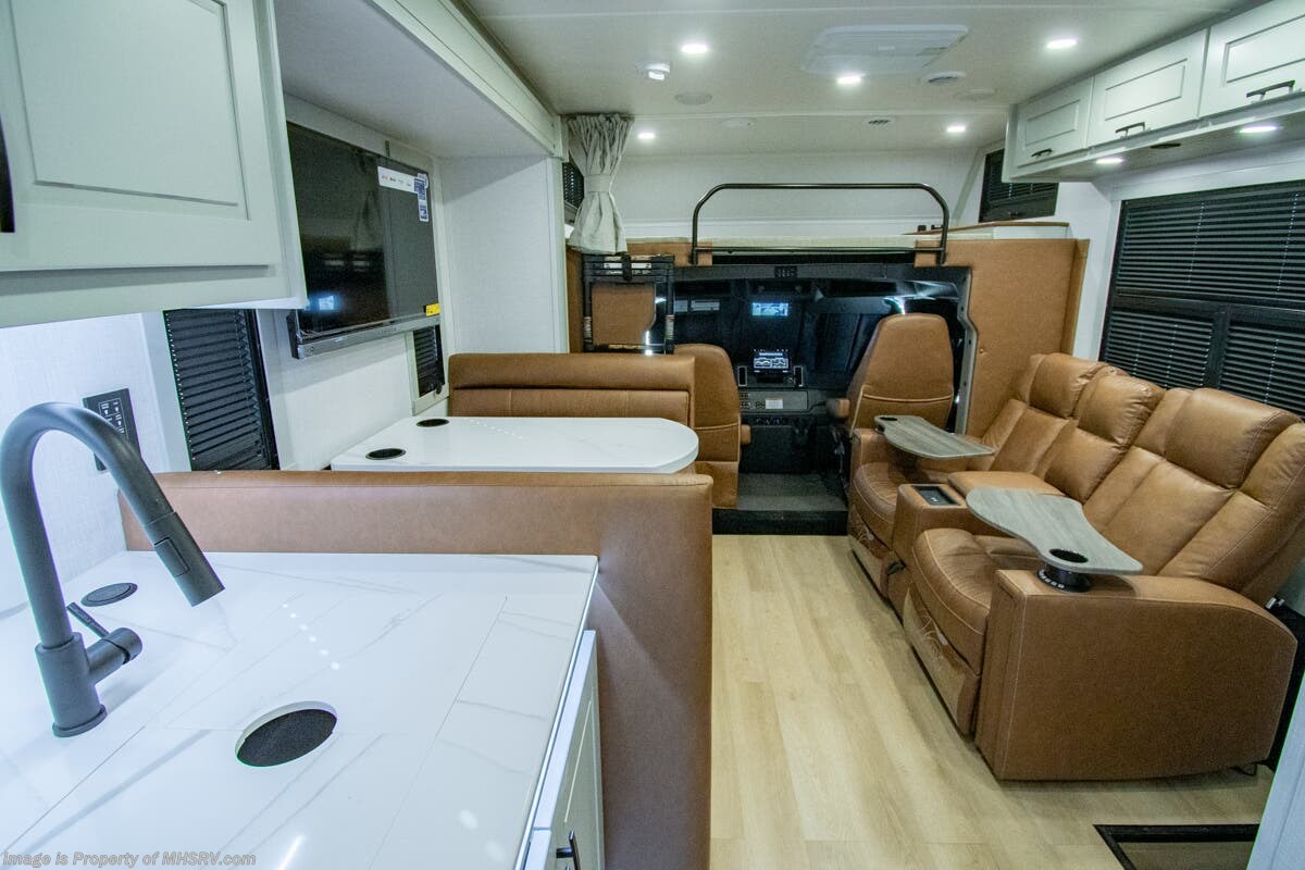 2026 Dynamax Corp Dynaquest XL 3200KD - New Class C For Sale by Motor Home Specialist in Alvarado, Texas