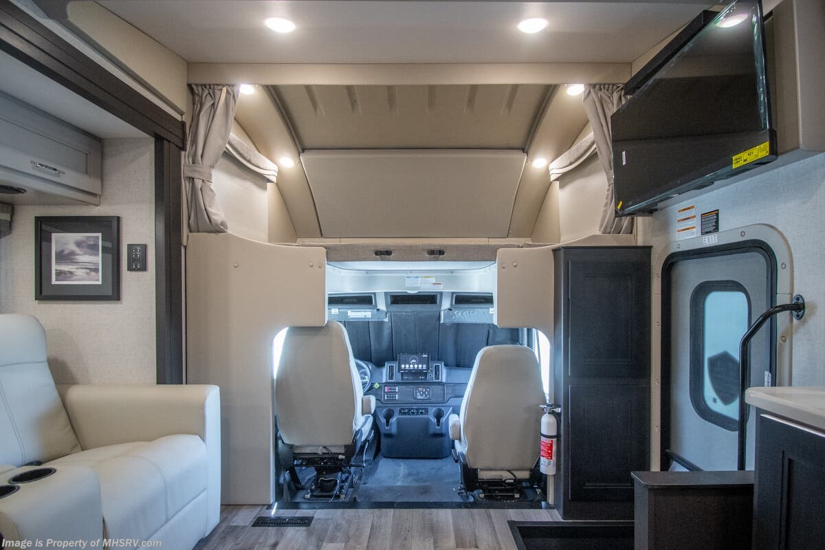 2026 Pasadena 38XL by Thor Motor Coach from Motor Home Specialist in Alvarado, Texas