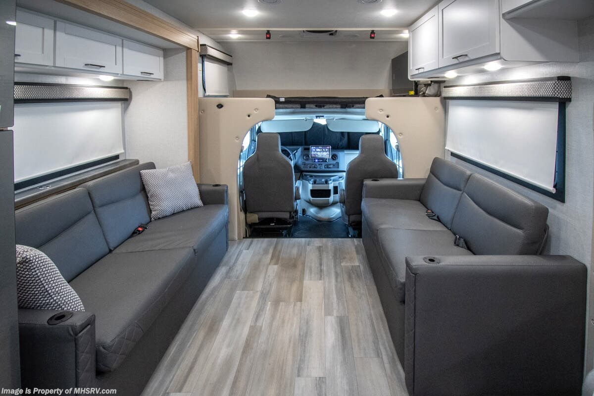 2026 Thor Motor Coach Outlaw 29J - New Toy Hauler For Sale by Motor Home Specialist in Alvarado, Texas