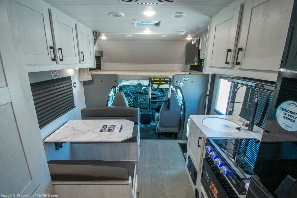 2026 East to West Entrada 210NS - New Class C For Sale by Motor Home Specialist in Alvarado, Texas