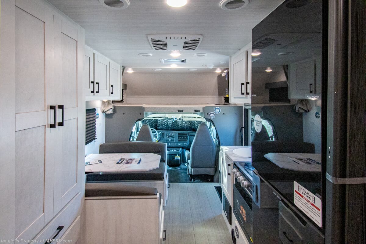 2026 East to West Entrada 210NS - New Class C For Sale by Motor Home Specialist in Alvarado, Texas