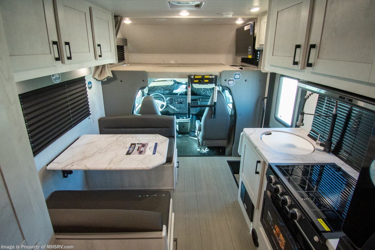 2026 East to West Entrada 210NS - New Class C For Sale by Motor Home Specialist in Alvarado, Texas