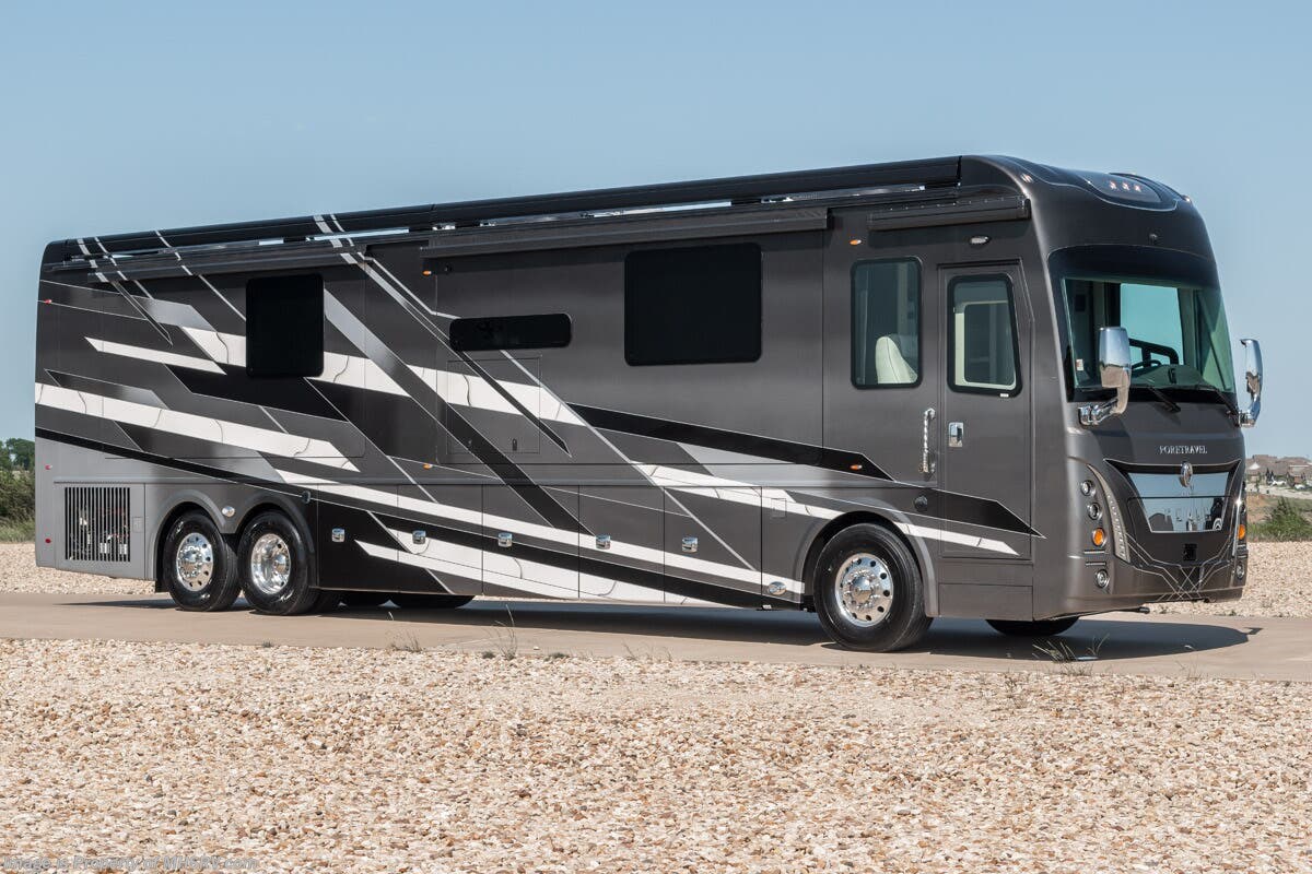 2023 Foretravel Realm Presidential Luxury Villa 3 (LV3) Bath &amp; 1/2
