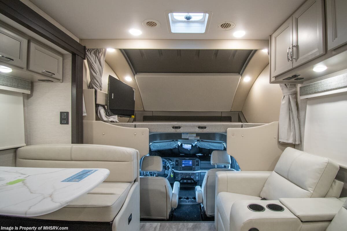 2026 Magnitude Grand L35 by Thor Motor Coach from Motor Home Specialist in Alvarado, Texas