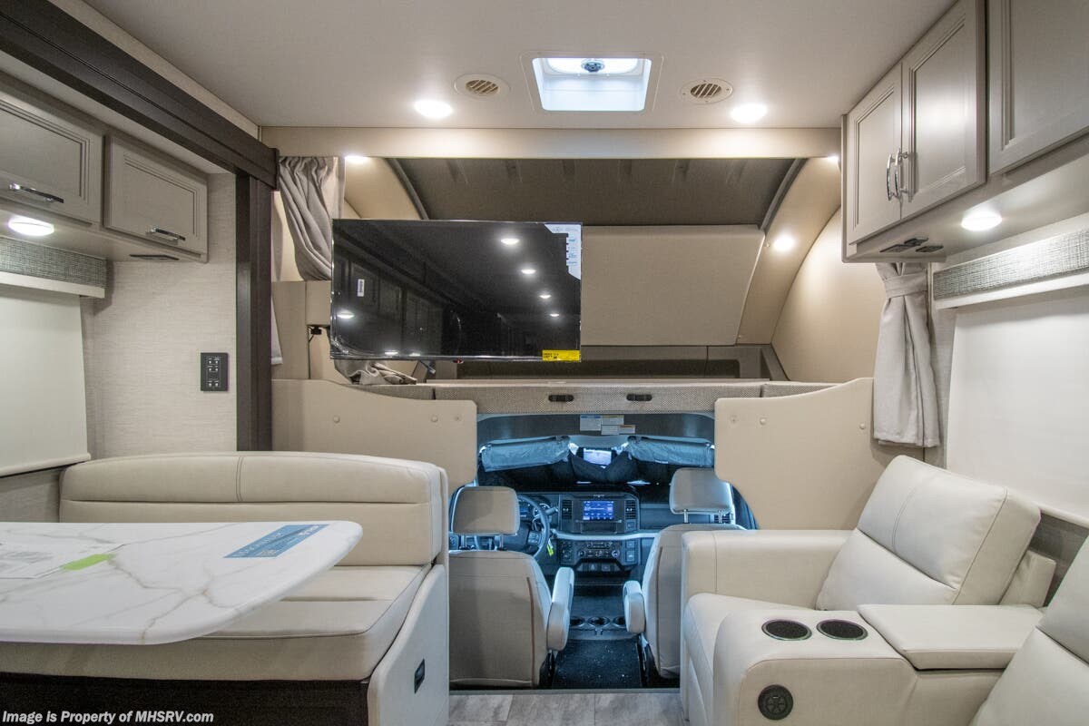 New 2026 Thor Motor Coach Magnitude Grand L35 available in Alvarado, Texas