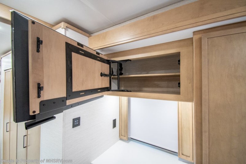 Reel Bunks 2026 Forest River Berkshire XL 40E Two Full Bath, Bunk Model W ...
