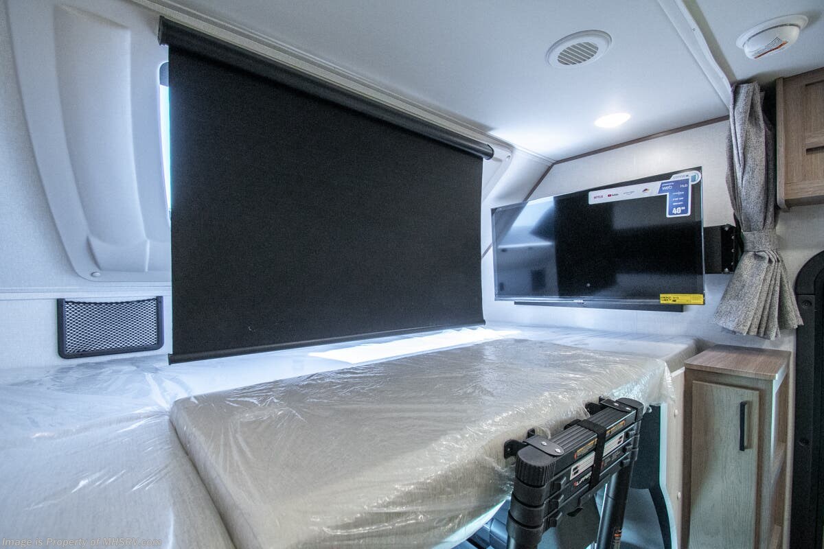 New 2025 East to West Bravado 33DS available in Alvarado, Texas