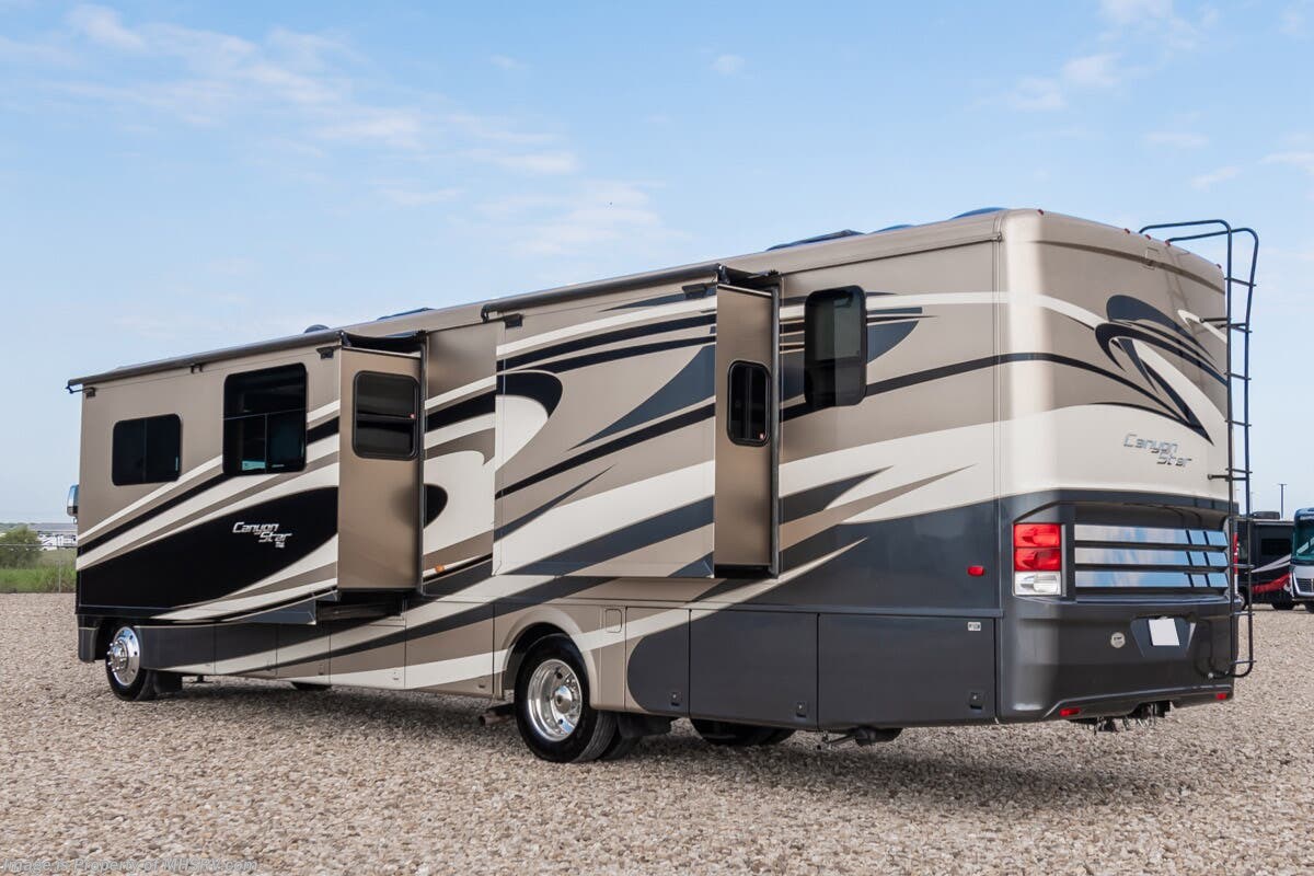 Used 2015 Newmar Canyon Star 3953 available in Alvarado, Texas