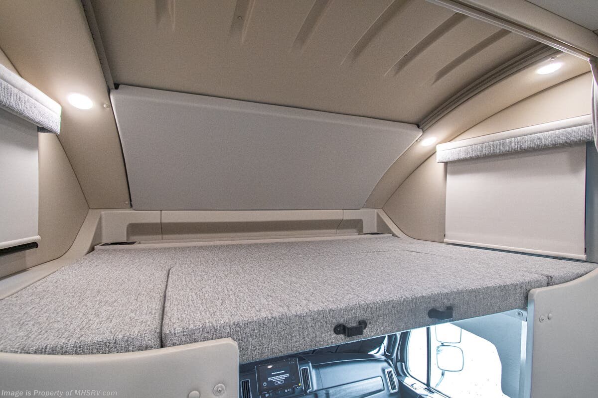 New 2026 Thor Motor Coach Pasadena SV 34XG available in Alvarado, Texas