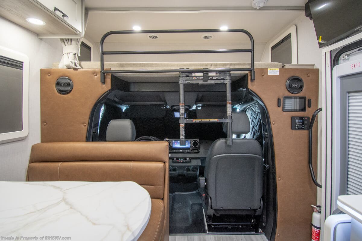 2026 Isata 3 Series 24TW by Dynamax Corp from Motor Home Specialist in Alvarado, Texas