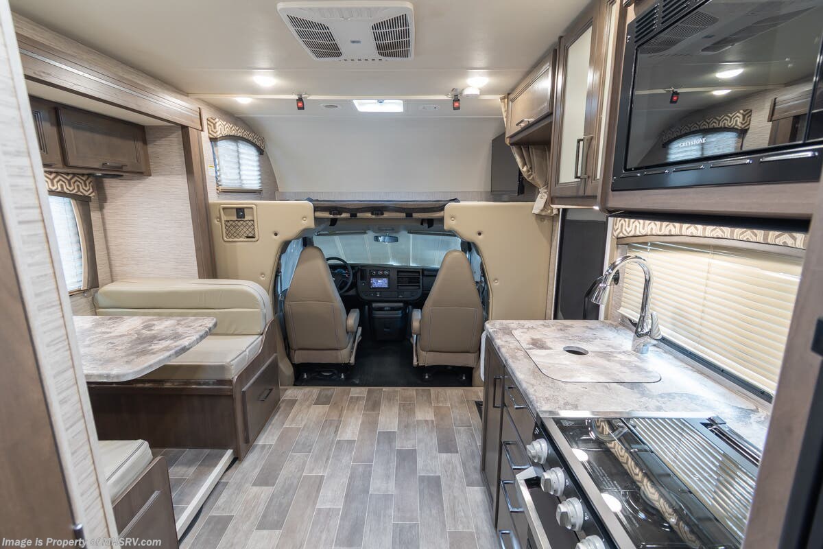 2021 Thor Motor Coach Chateau 25V - Used Class C For Sale by Motor Home Specialist in Alvarado, Texas